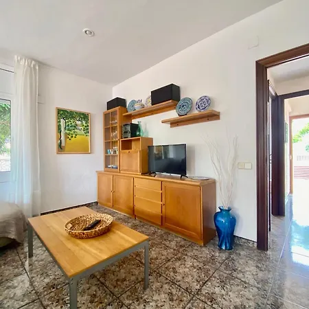 בית נופש Elga Carob Holidays House By Hlclub Agency Vilanova i la Geltrú